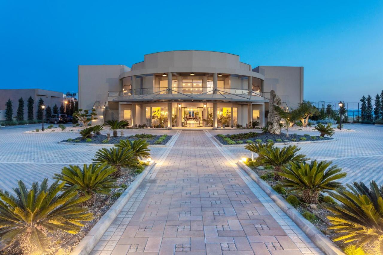Elysian Luxury Hotel And Spa Kalamata Exterior foto