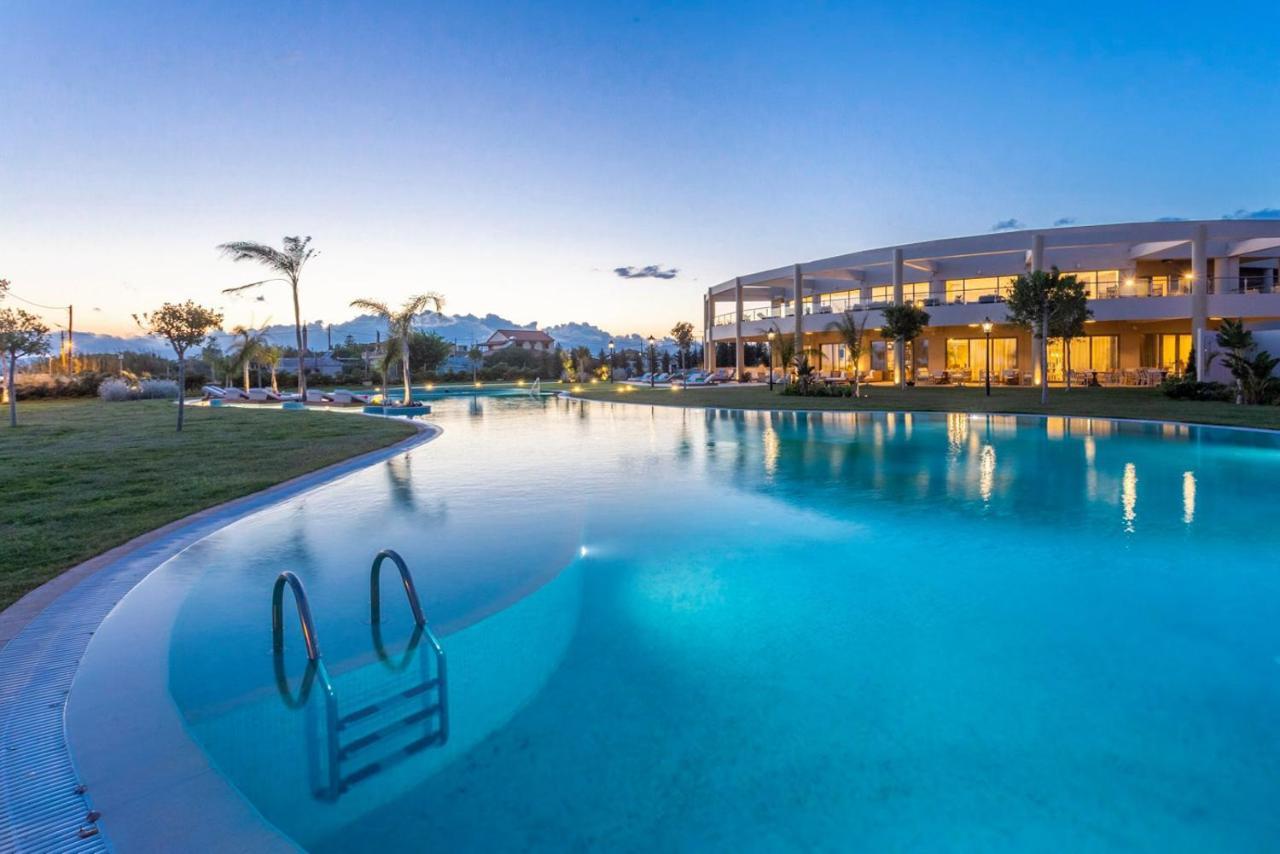 Elysian Luxury Hotel And Spa Kalamata Exterior foto